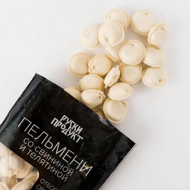 Pelmeni (coltunasi) mix porc si vita